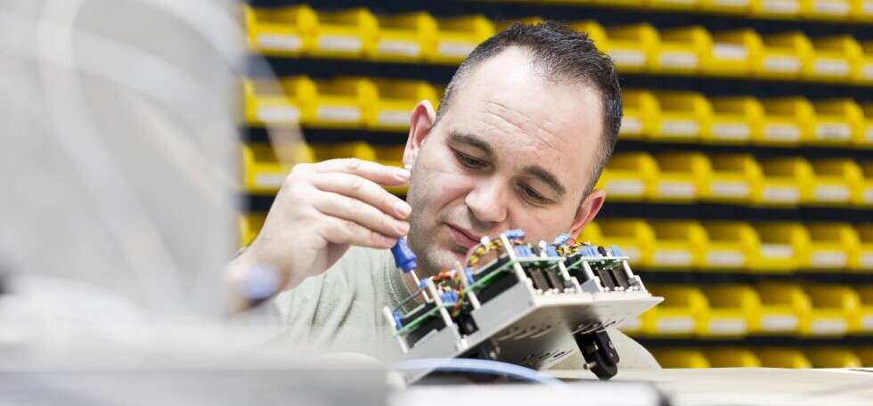 Leiter der Herstellung - Produktlinie Laborgeräte, 1. Bild